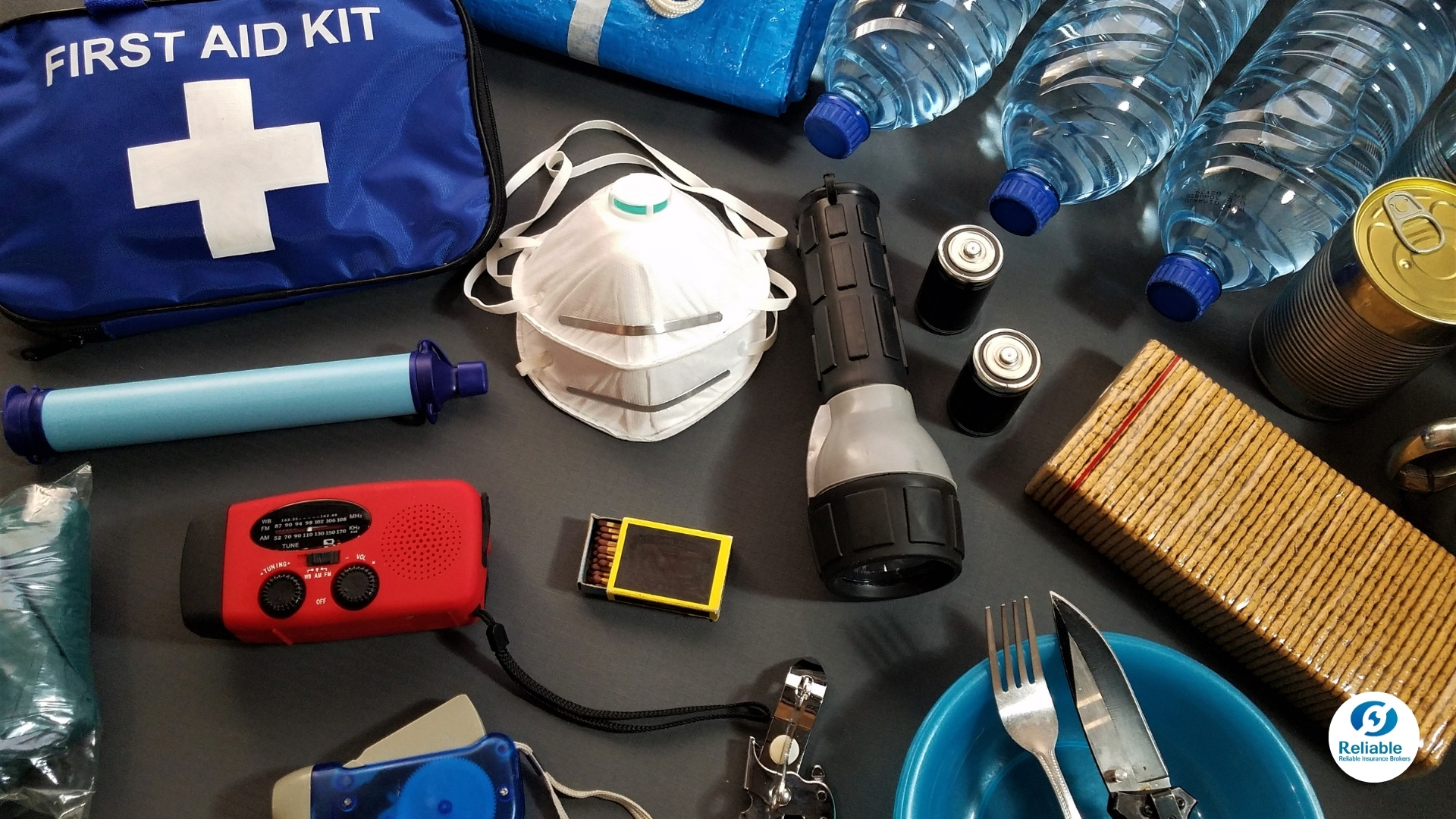 2025-1014-go-bag-vs-EDC-kit-01