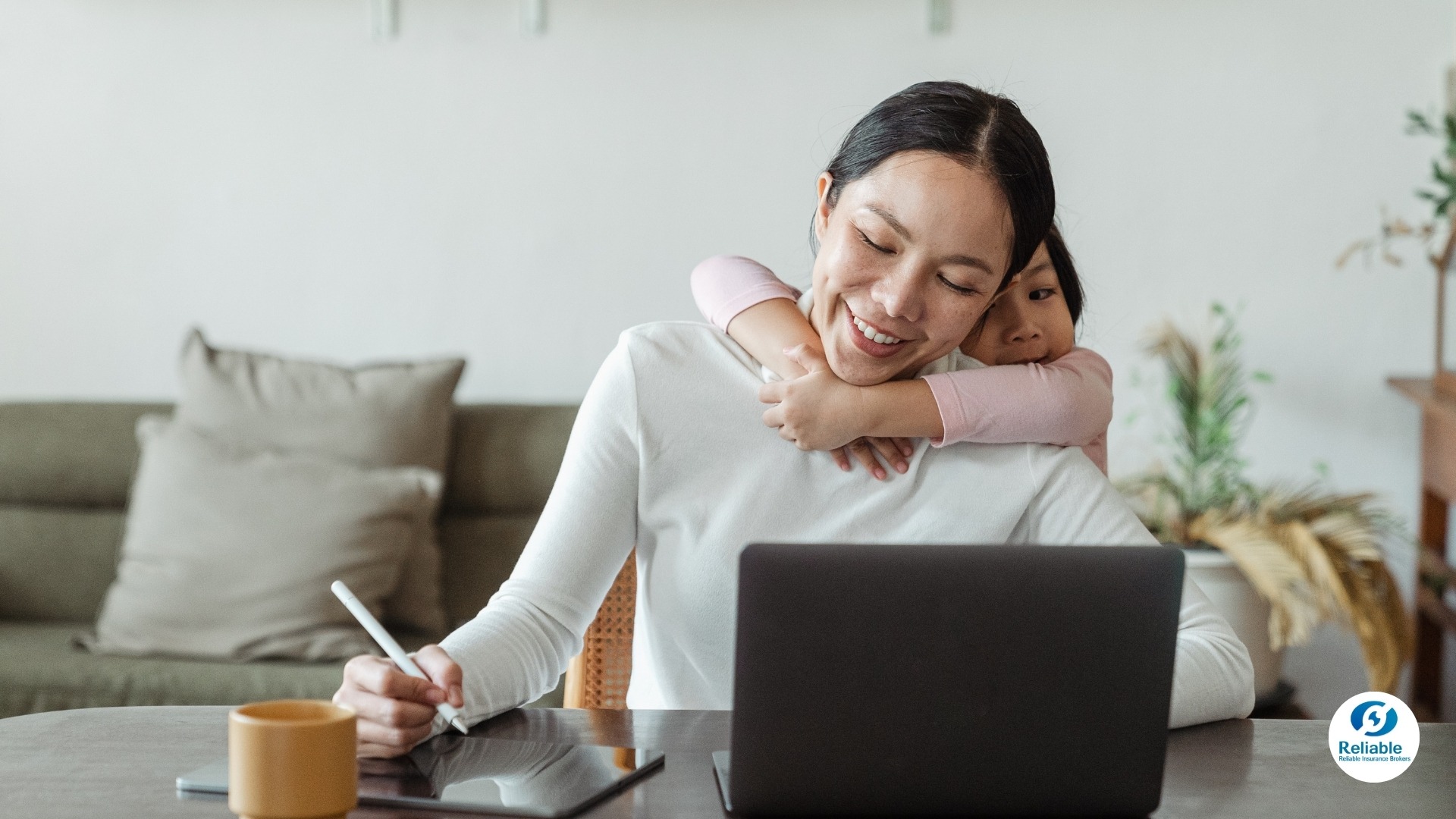 2026-0508-working-moms-01